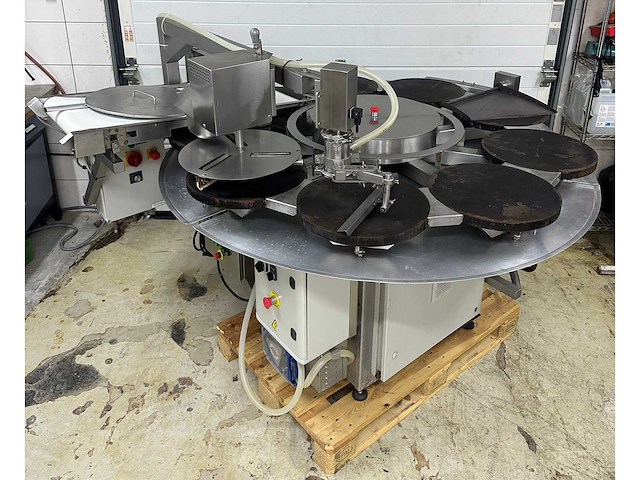Rovasta volautomatische pannenkoekenlijn - afbeelding 1 van  4