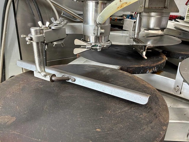 Rovasta volautomatische pannenkoekenlijn - afbeelding 4 van  4