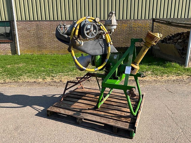 Rovatti t4 125l beregeningspomp - afbeelding 1 van  5