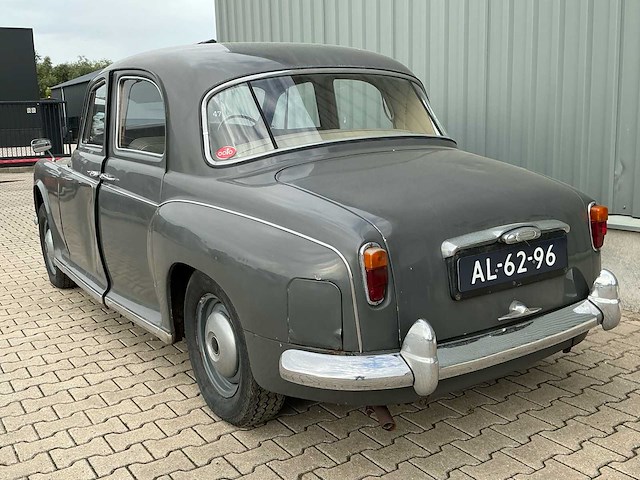 Rover 90 oldtimer - afbeelding 12 van  24