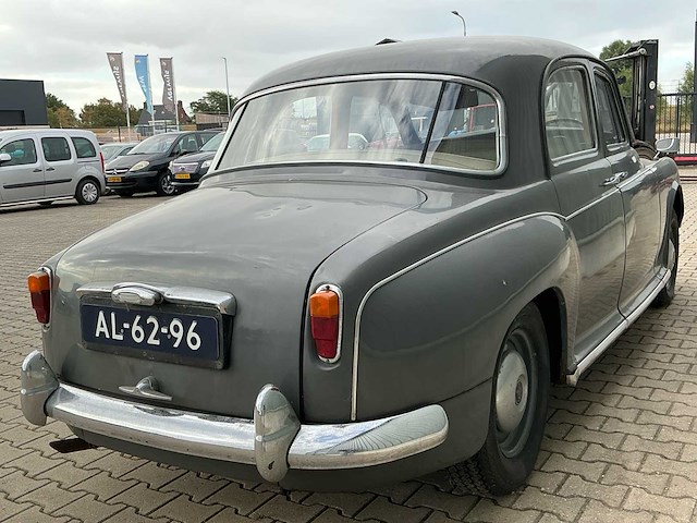 Rover 90 oldtimer - afbeelding 14 van  24