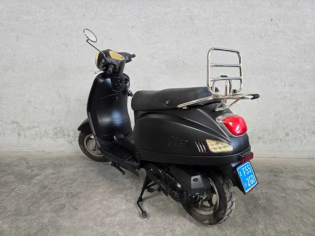 Rover bikes - snorscooter - gt 50 - 4t 25km uitvoering f552gd - afbeelding 5 van  7
