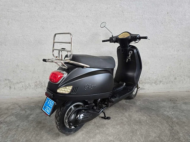Rover bikes - snorscooter - gt 50 - 4t 25km uitvoering f552gd - afbeelding 6 van  7