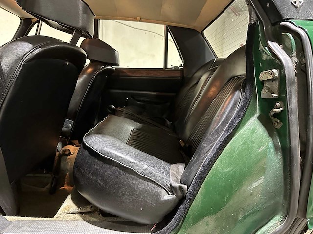 Rover tc-serie 3.5 s saloon 3500 v8 p6 145pk 1972 (origineel-nl), 76-70-uj - afbeelding 25 van  36