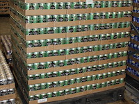 Royal club ginger ale. 100 trays a 24 blikken 0,33l. totaal 2400 blikken. tht 6-26. bod is inclusief 360 eu... - afbeelding 2 van  2