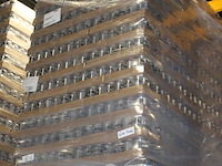 Royal club tonic. 120 trays a 24 blikken 0,33l. totaal 2880 blikken. tht 6-26. bod is inclusief 432 euro st... - afbeelding 2 van  2