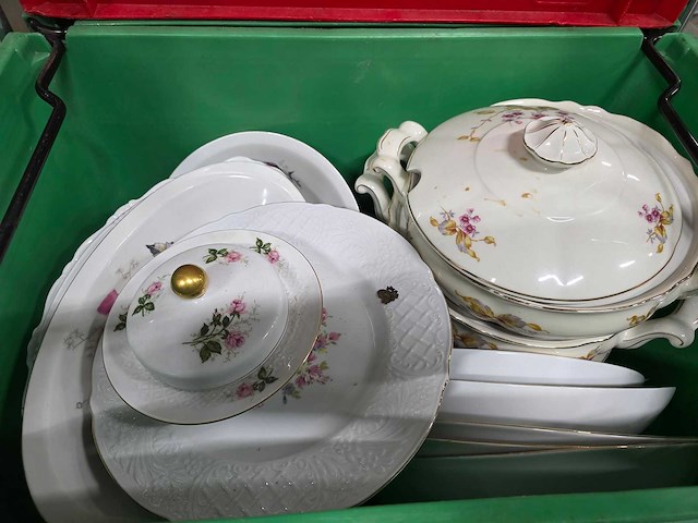 Royal esser, etc. grote partij porselein servies - afbeelding 2 van  14