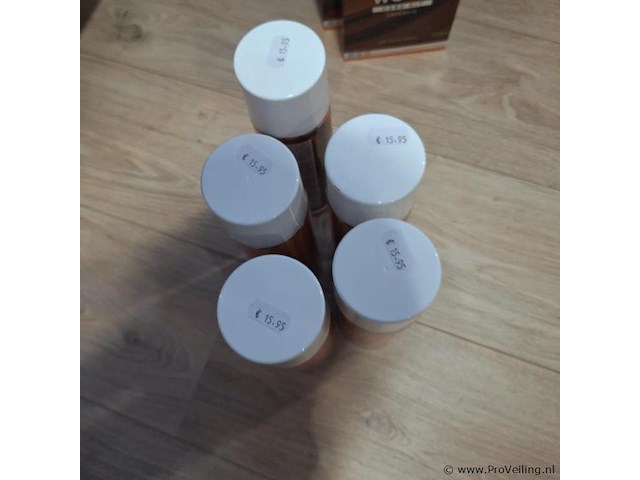Royal leather protector for brushed leather - 5 spuitbussen á 500ml - afbeelding 2 van  2