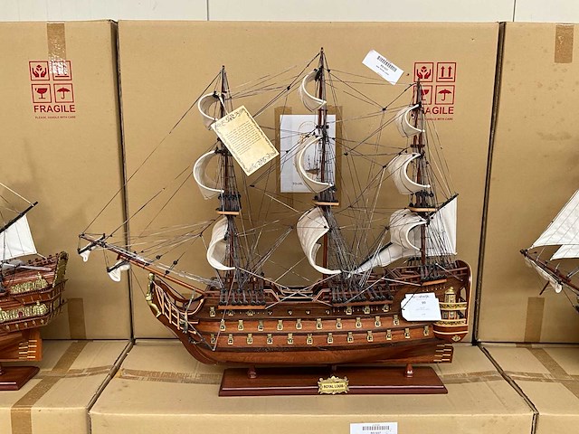 Royal louise decoratie boot - afbeelding 1 van  7