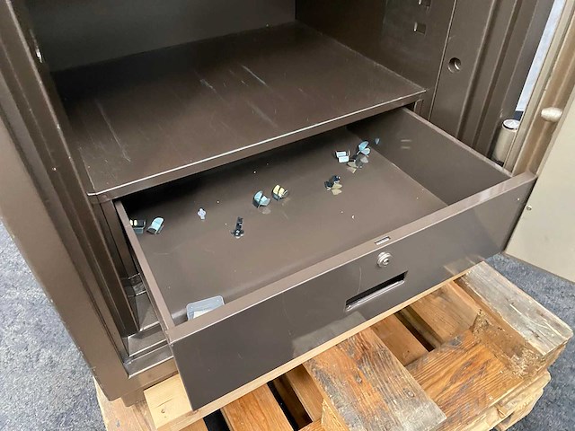 Royal safe - brand- en inbraakwerende kluis - afbeelding 13 van  22