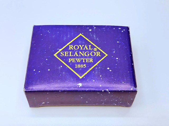 Royal selangor winter/robin tafelklok - afbeelding 8 van  8