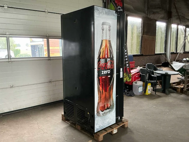Royal vendors 8000x - verkoopautomaat - afbeelding 15 van  17
