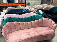 Roze bankje met zilveren poten - afbeelding 1 van  1