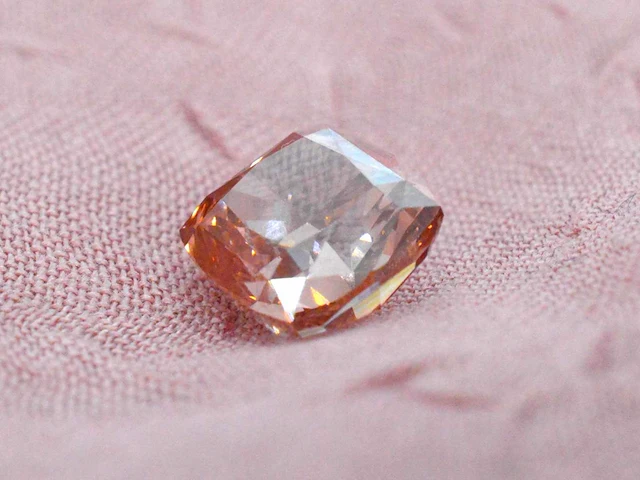 Roze cushion diamant 2.01 ct - afbeelding 1 van  7