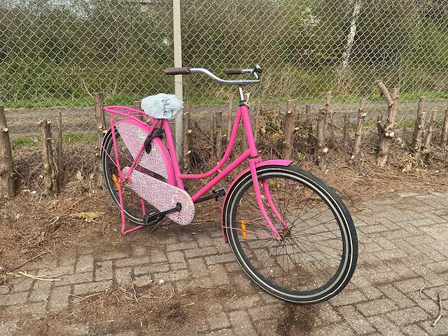 Roze damesfiets - afbeelding 1 van  6
