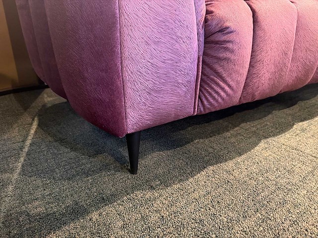 Roze design bank - afbeelding 2 van  4
