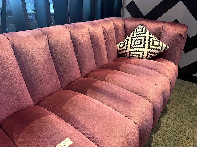 Roze design bank - afbeelding 4 van  4