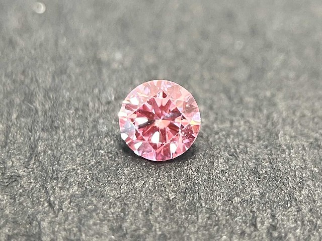 Roze diamant - 0.20 carat briljant geslepen diamant - afbeelding 1 van  4