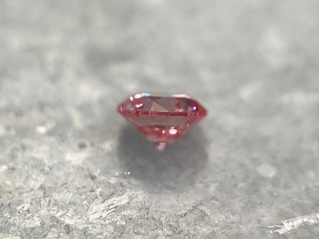 Roze diamant - 0.22 carat briljant geslepen diamant - afbeelding 4 van  4