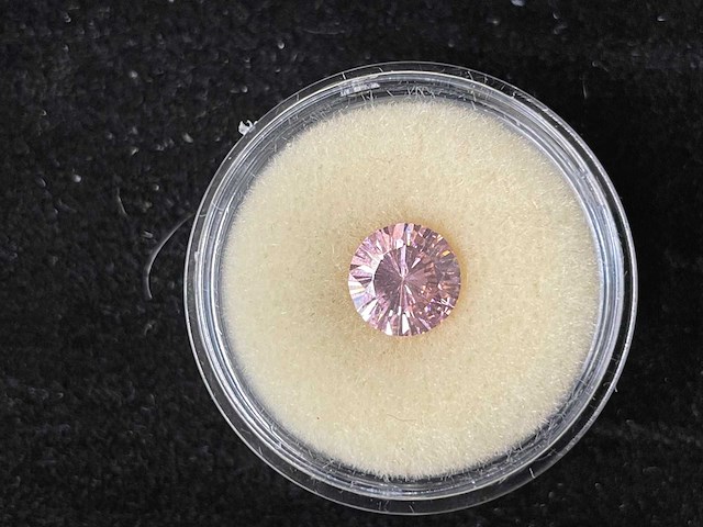 Roze kwarts - roze edelsteen - afbeelding 1 van  2