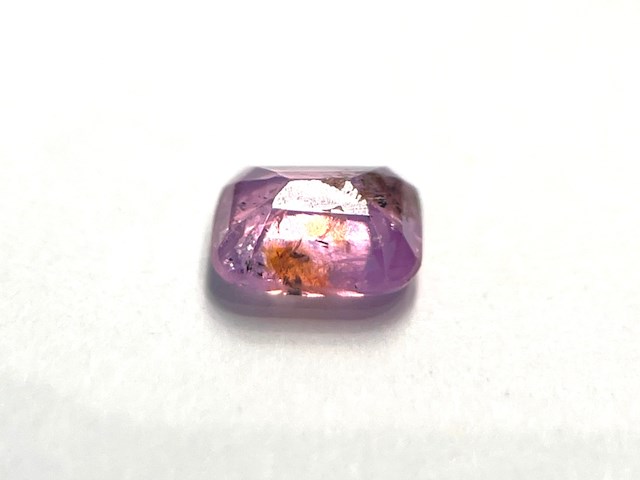 Roze saffier - 0.83 carat natuurlijke roze saffier - afbeelding 2 van  3