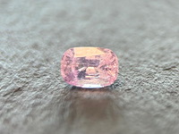 Roze saffier - 1.61 carat natuurlijke roze saffier