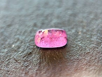 Roze saffier - 2.11 carat natuurlijke roze saffier - afbeelding 2 van  5