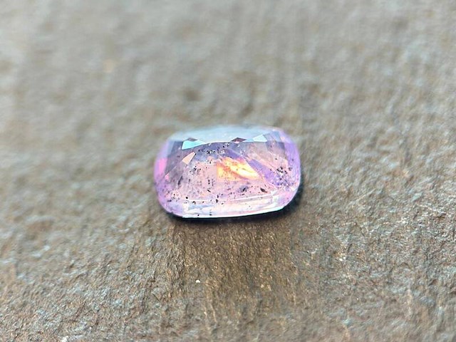 Roze saffier - 2.70 carat natuurlijke roze saffier - afbeelding 3 van  5