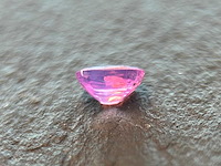 Roze saffier 0.66 carat natuurlijke roze saffier - afbeelding 2 van  4
