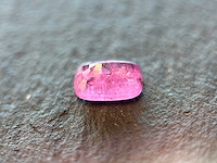 Roze saffier 2.11 carat natuurlijke roze saffier - afbeelding 2 van  4