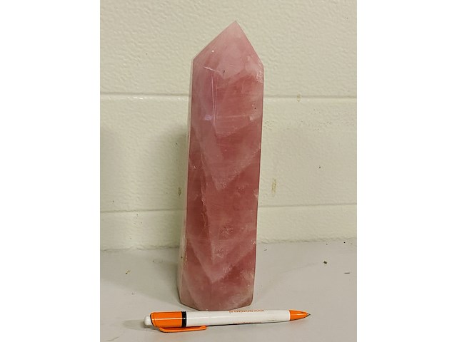 Rozenkwarts obelisk - afbeelding 1 van  4