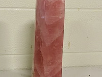 Rozenkwarts obelisk - afbeelding 1 van  4