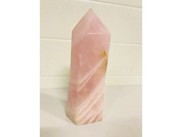 Rozenkwarts obelisk - afbeelding 1 van  5