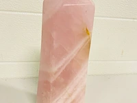 Rozenkwarts obelisk