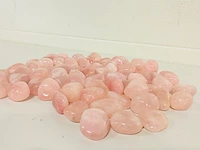 Rozenkwarts trommelstenen, 2,6 kilo - afbeelding 2 van  4