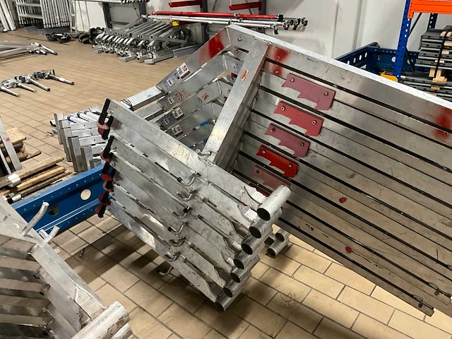 Rss staander schuindak dakrandbeveiliging (21x) - afbeelding 2 van  16