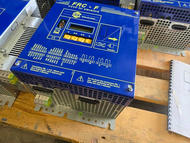 Rst elektronik - frc-f vvvf for elevators - elektronica (5x) - afbeelding 3 van  10