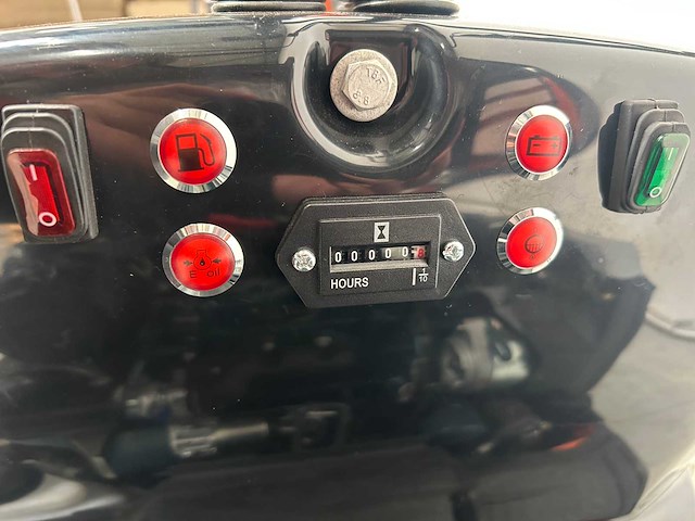 Rte - 2025 - 12-6 - minigraafmachine kubota euro 5 - afbeelding 15 van  26