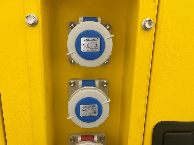 Rte - 2025 - 6742 - 100 kva noodstroomaggregaat 380v - afbeelding 8 van  16