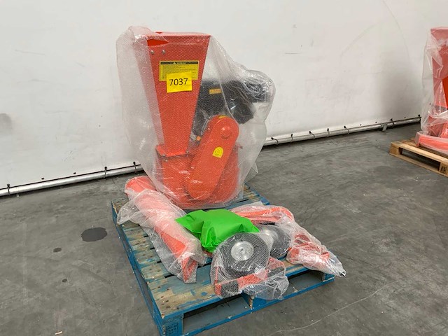 Rte - 2025 - 6778 - houthakselaar - afbeelding 1 van  13