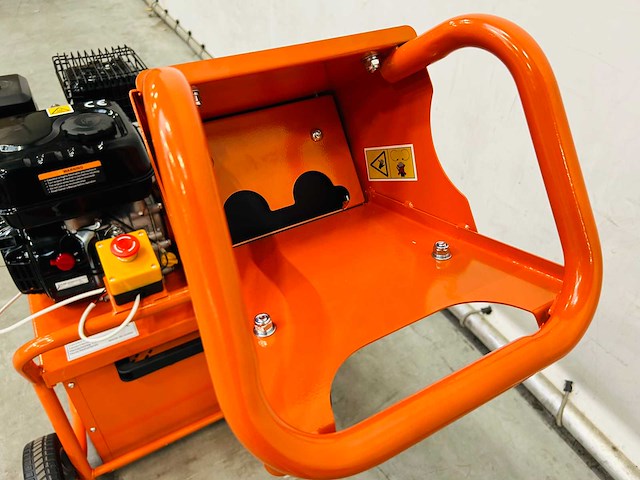 Rte - 2025 - 6779 - houthakselaar - afbeelding 2 van  15