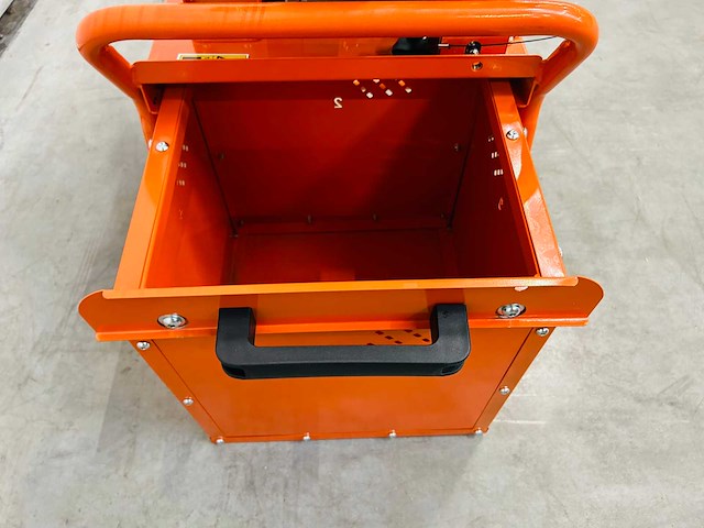 Rte - 2025 - 6779 - houthakselaar - afbeelding 2 van  14