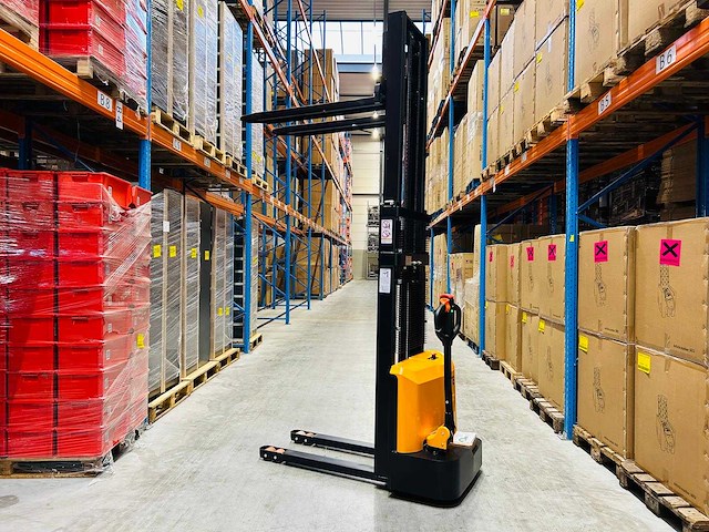 Rte - 2025 - 7860 - stapelaar 2.5m - afbeelding 2 van  11