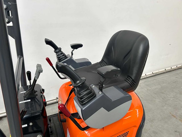 Rte - 2025 - cre120 - minigraafmachine kubota euro 5 - afbeelding 14 van  36