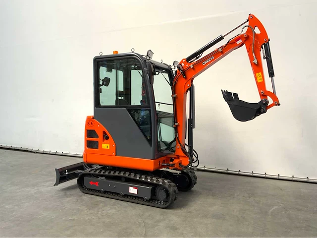 Rte - 2025 - cre213 - minigraafmachine kubota euro 5 met cabine - afbeelding 15 van  39