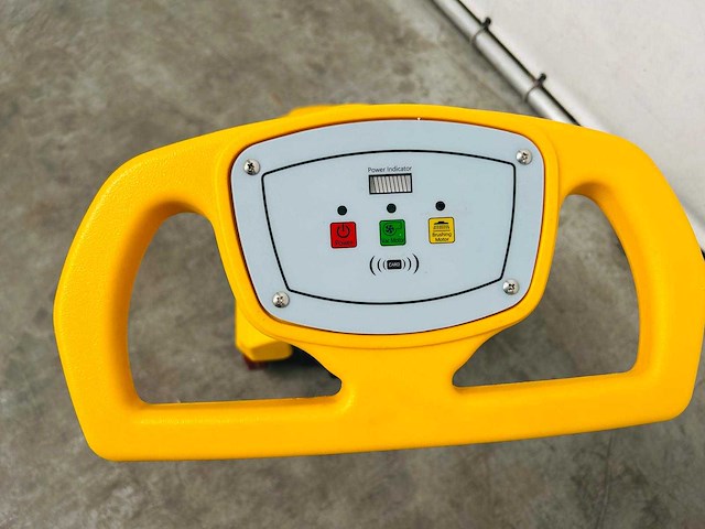 Rte - 2025 - fs30 - vloerschrobzuigmachine - afbeelding 2 van  6