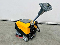 Rte - 2025 - fs40 - vloerschrobzuigmachine - afbeelding 3 van  3