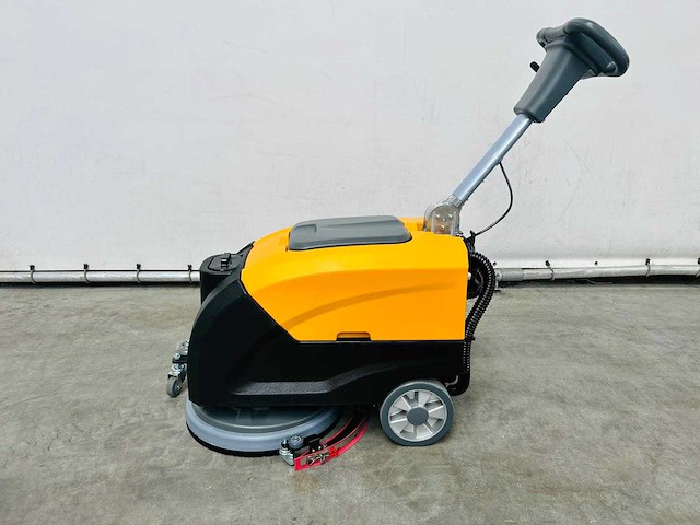 Rte - 2025 - fs40 - vloerschrobzuigmachine - afbeelding 2 van  5