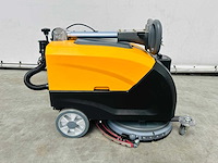 Rte - 2025 - fs40 - vloerschrobzuigmachine - afbeelding 9 van  14