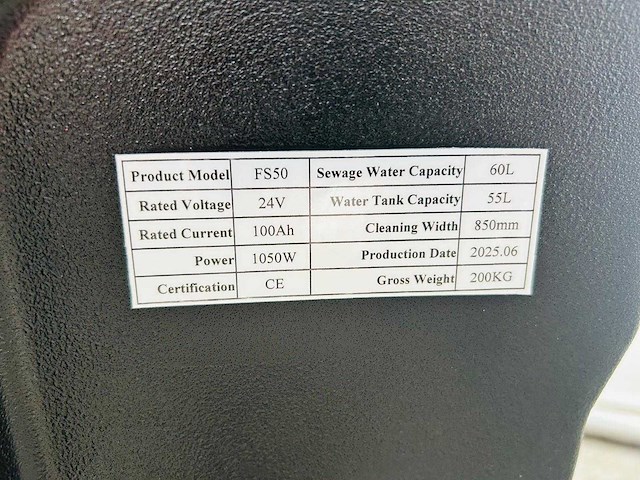 Rte - 2025 - fs50 - vloerschrobzuigmachine - afbeelding 1 van  15